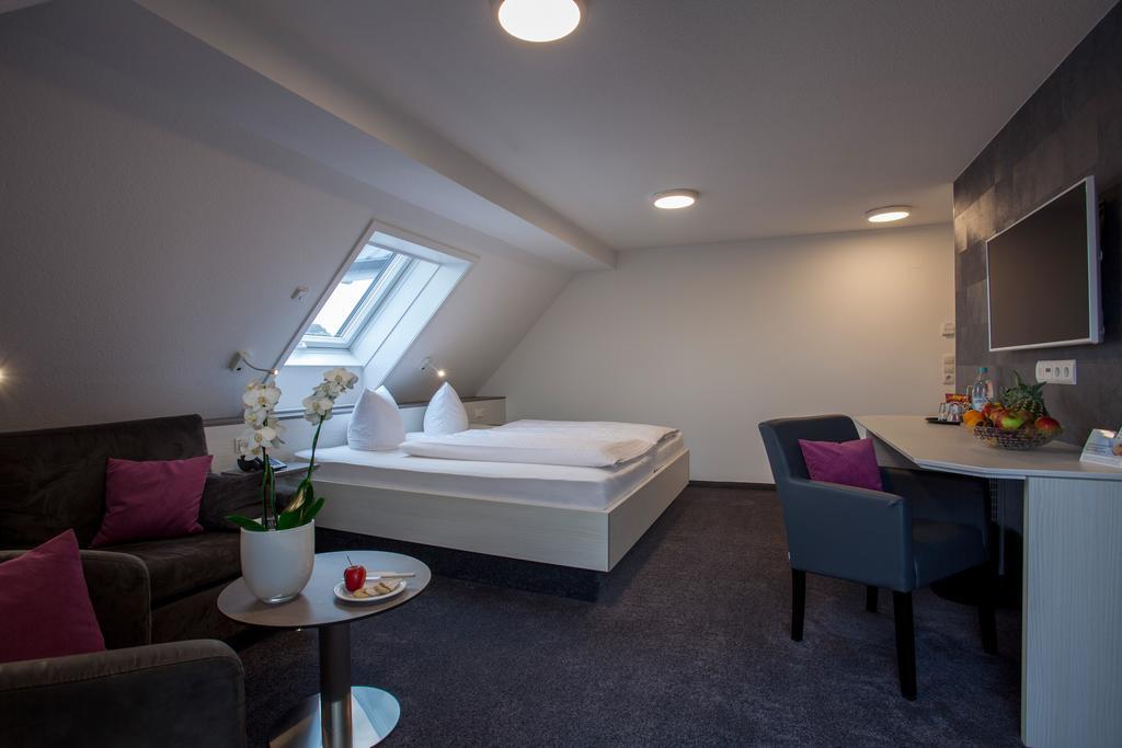Ebner - Boutique-Hotel & Konditorei Линдау Екстериор снимка