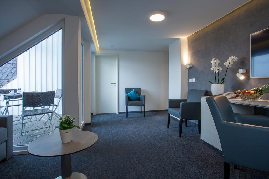 Ebner - Boutique-Hotel & Konditorei Линдау Екстериор снимка