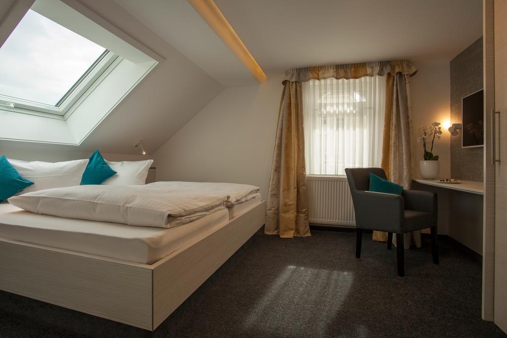 Ebner - Boutique-Hotel & Konditorei Линдау Екстериор снимка
