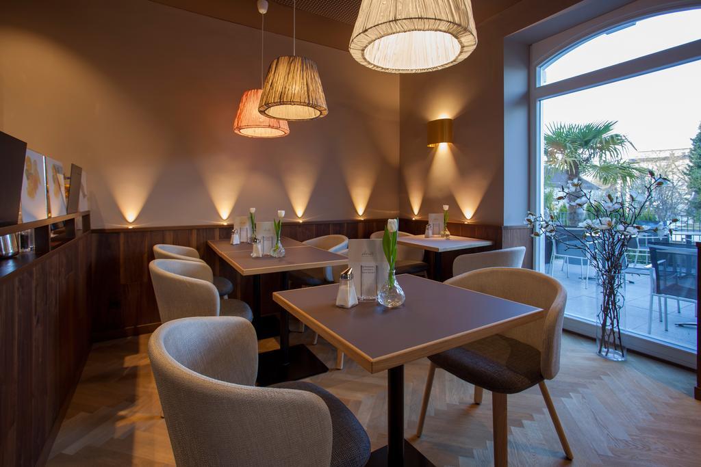 Ebner - Boutique-Hotel & Konditorei Линдау Екстериор снимка