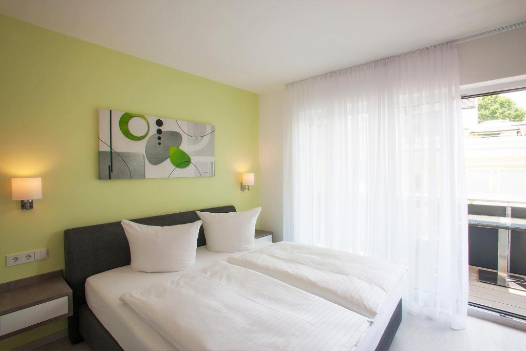 Ebner - Boutique-Hotel & Konditorei Линдау Стая снимка