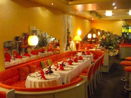 Ebner - Boutique-Hotel & Konditorei Линдау Ресторант снимка